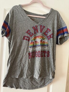 Denver Nuggets Grey Short Sleeve V-Neck Tee with Rainbow Graphic